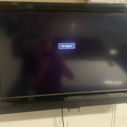 Used - 32” Dynex TV