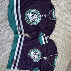 Mens Large and Womens Medium 30th anniversary anaheim ducks jersey fanatics