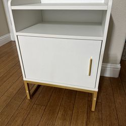 Nightstand, Modern Bedside Table with Cabinet and Storage Shelf New!