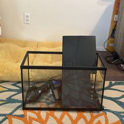 10 gallon fish tank with filter system, lid, and heater