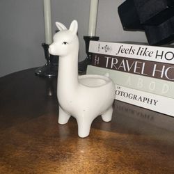Little Llama Plantar Or Ring Holder 