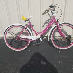 SCHWINN PINK CRUISER 26' $190