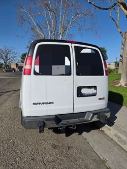 GMC Savanna-2017