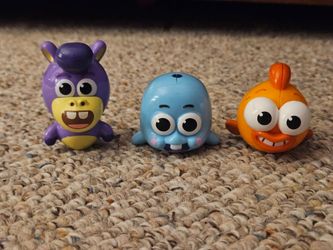 Baby Shark Chucks, Hank And William Figures