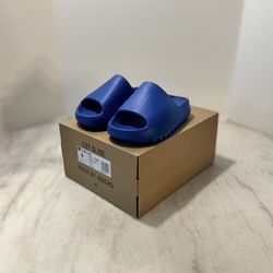 Adidas Yeezy Slide Azure Size  4 Brand New In Box 
