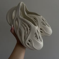 Yeezy Foam Runner - Ararat