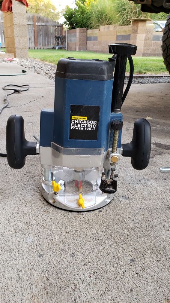 Chicago Electric wood router
