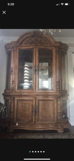 China cabinet