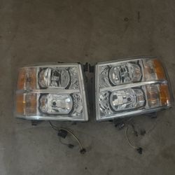 07-13 CHEVROLET SILVERADO 1500 headlights OEM 