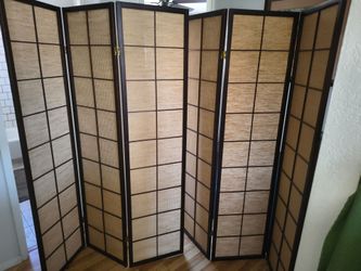 2 Room Dividers / Shojis