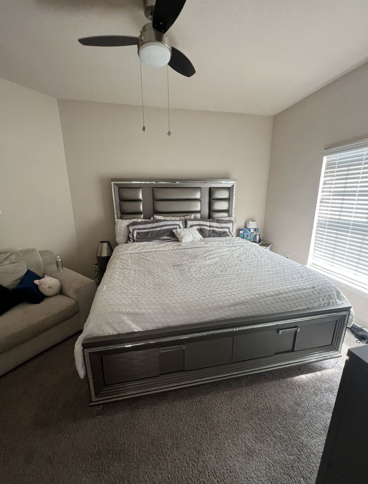 King Bed Room Set