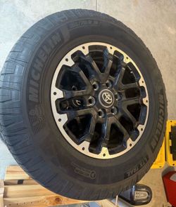 New OEM toyota TRD off road wheels