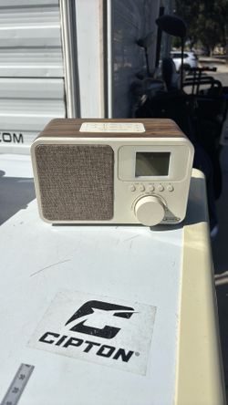 AM/FM Radio