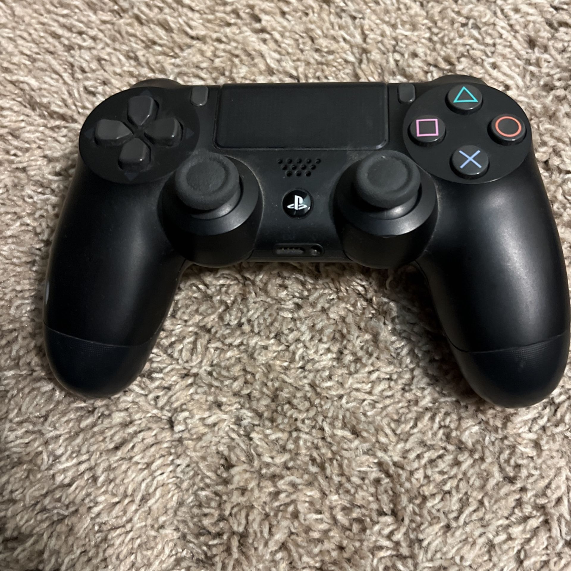 PS4 Controller