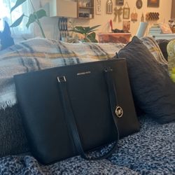 Michael Kors Tote Bag 