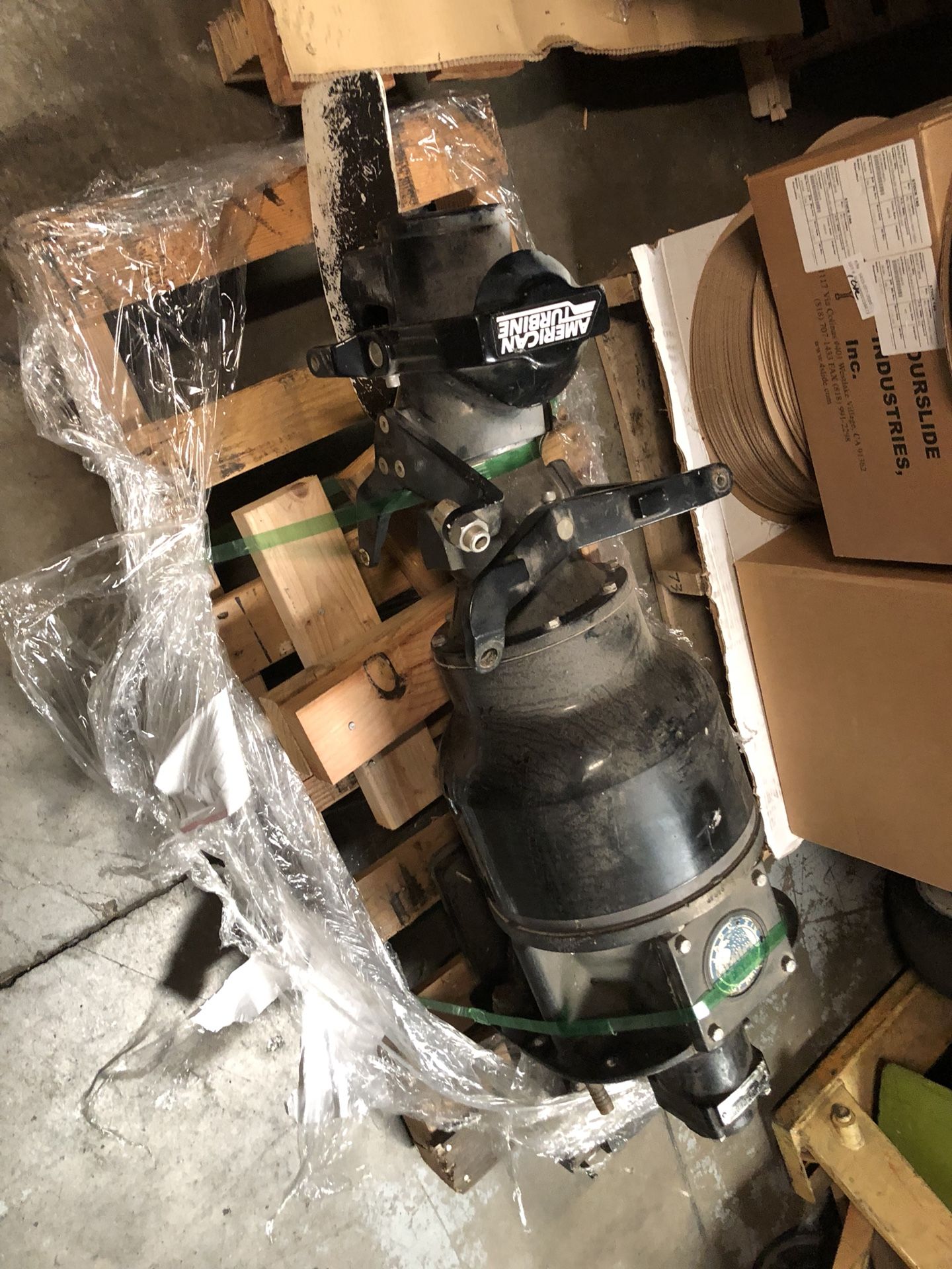 Jacuzzi jet boat pump with energizer kit.