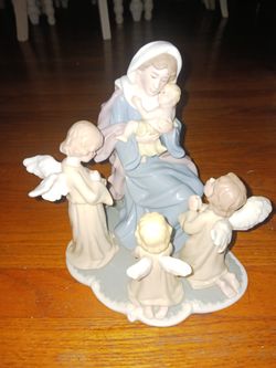 Gorgeous Large Angel Figurine 