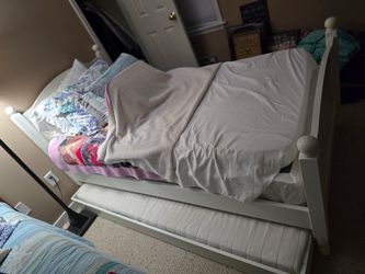 White Wood Twin Bed with Trundle