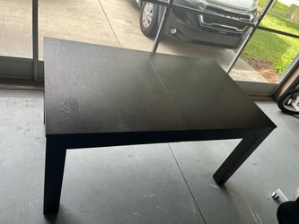 Free Dinning table