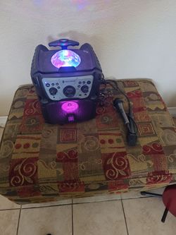 Singing machine bluetooth speaker