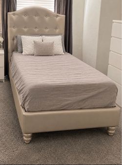 Twin bed frame