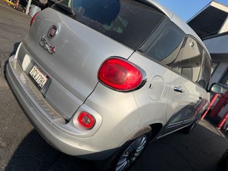 Fiat 500L Silver Hatchback