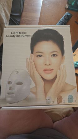 UV face mask