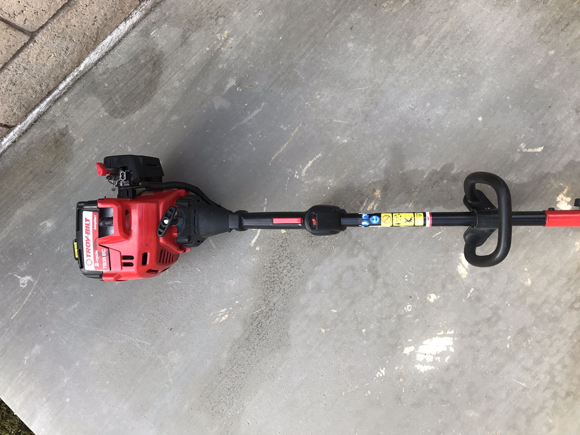 Troy Bilt 2Cycle TB35EC gas trimmer / weed whacker for Sale in La