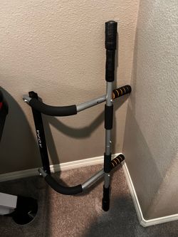 Pull up Bar Door Attachment Gently Used