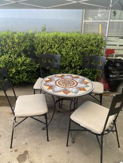 ceramic - Tile - Glass Table W Chairs 