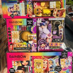 Rainbow High Christmas Doll Bundle Set ‼️