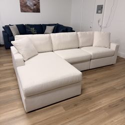 New Ivory Sectional Couch 