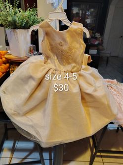 VESTDOS DE NIÑA SIZE 4-5 PRECIO EN FOTOS🩷🩷