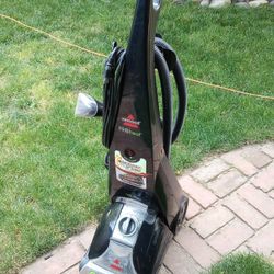 Bissell Carpet Cleaner 