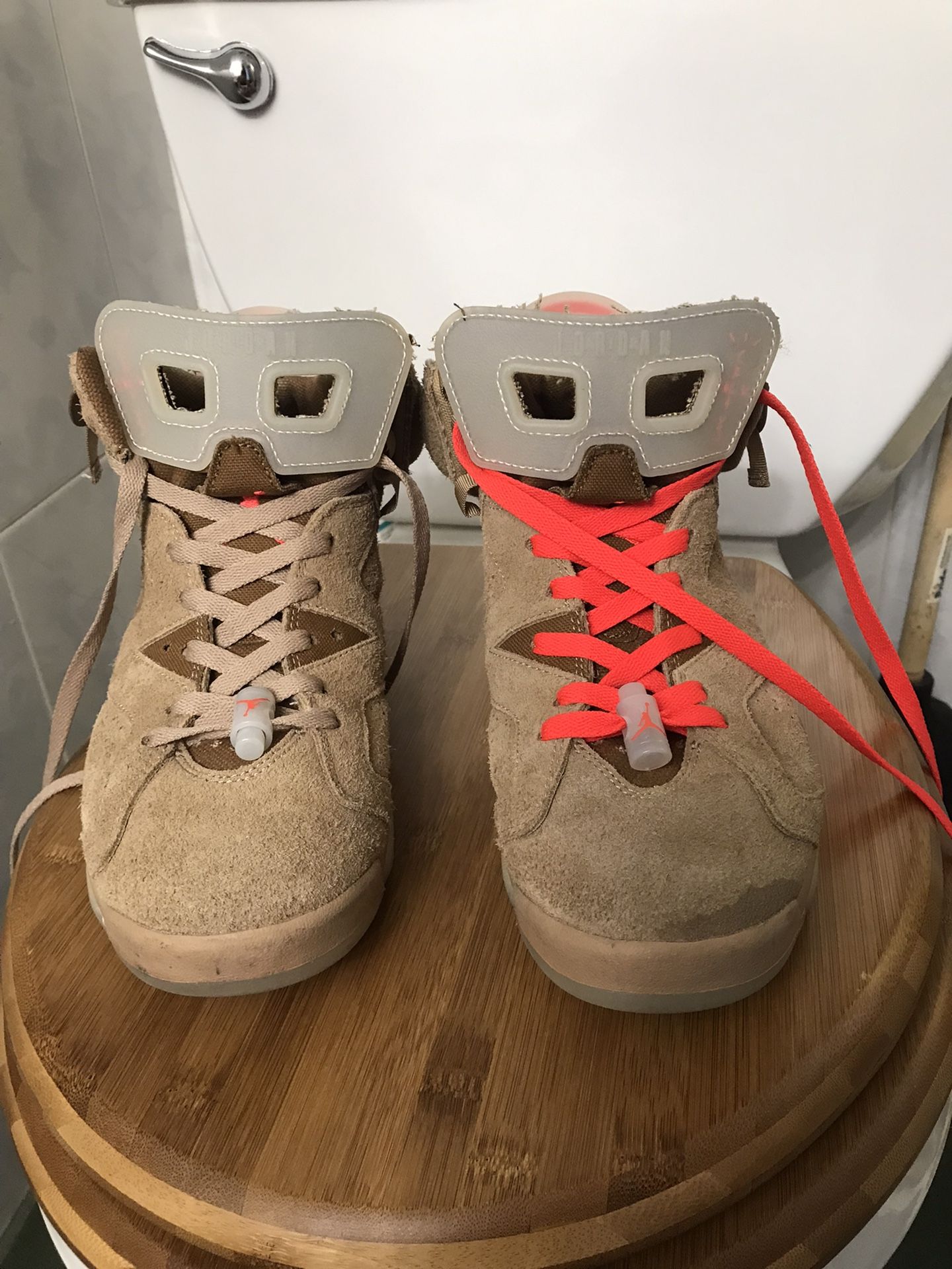 TRAVIS SCOTT AIR JORDAN 6