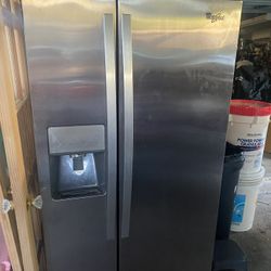 Whirlpool Refrigerator 