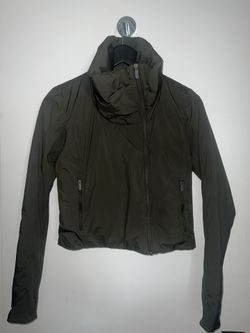 LULULEMON Dark Olive City Sleek Jacket — Size 2 for Sale in New York, NY -  OfferUp