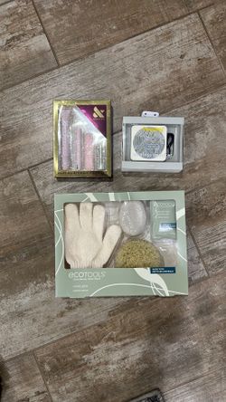 Beauty Items & Speaker *NEW*