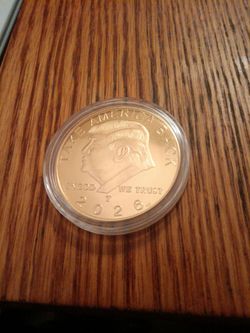 Trump Golden "Take America Back" commemorative coin
