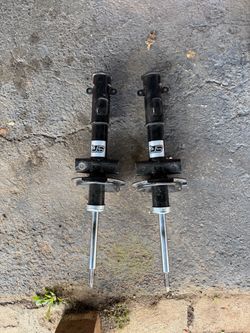 SR Strut Assembly Pair Front Shocks