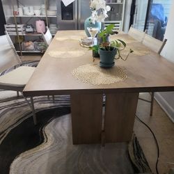 Aida Dinning  Table  By Mercana   For 8 People  Like New Just  Table  