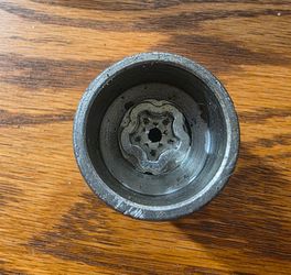 Lug nut for patterned wheel lock