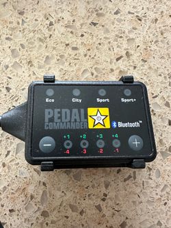 PC 27 Pedal Commander Toyota Tundra