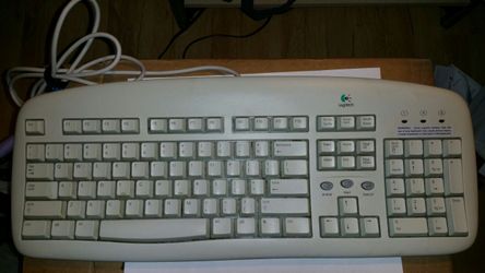 Logitech Computer Keyboard