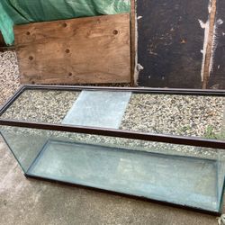 60 Gal Fish Tank Aquarium and Accessories