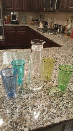 New Plastic Juice/Lemonade Jug with Four Glasses