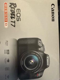 Canon EOS Rebel T7