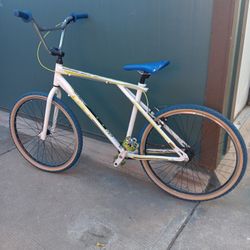 GT AGGRESSOR Big Wheel BMX Bike