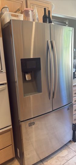 Samsung Stainless Steele Refrigerator
