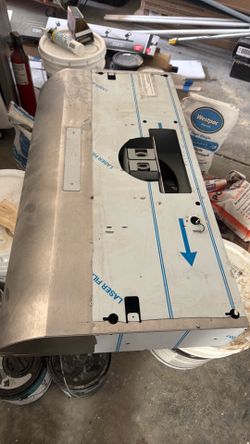 Hood 36 in good condition